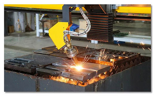 上；；；；；Ｗ鹆10米超长跨距无限回转数控坡口切割机调试